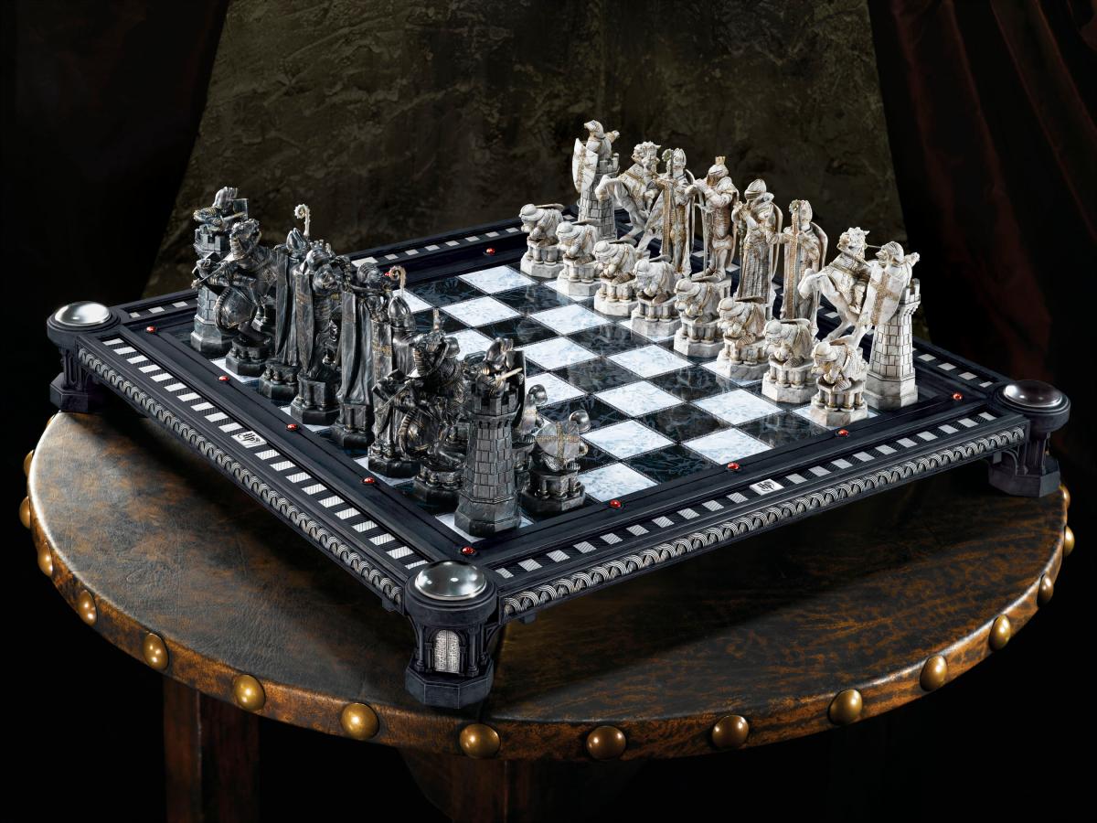 Harry Potter Final Challenge Chess Set