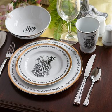 Harry Potter Hogwarts House 16 piece Dinner Set